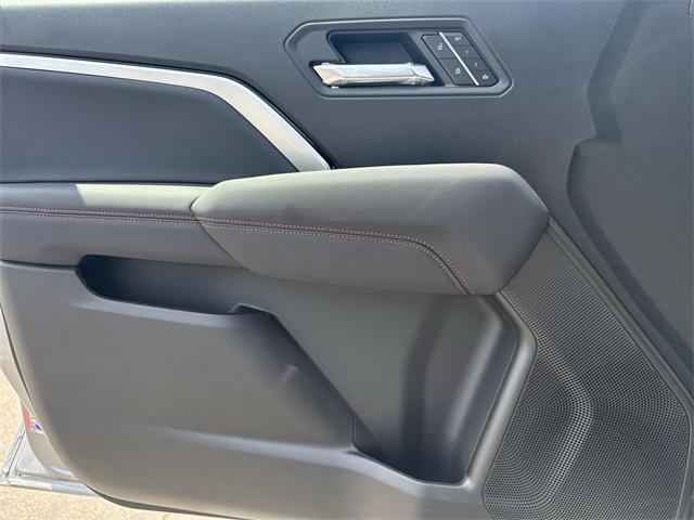 new 2025 Chevrolet Colorado car, priced at $48,890
