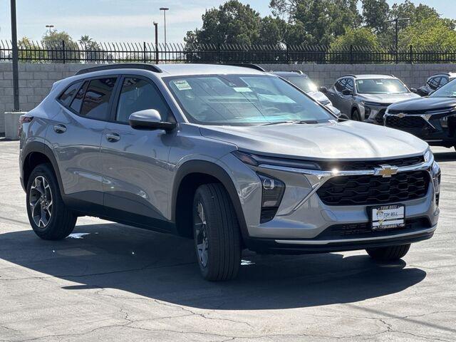 new 2025 Chevrolet Trax car, priced at $23,985