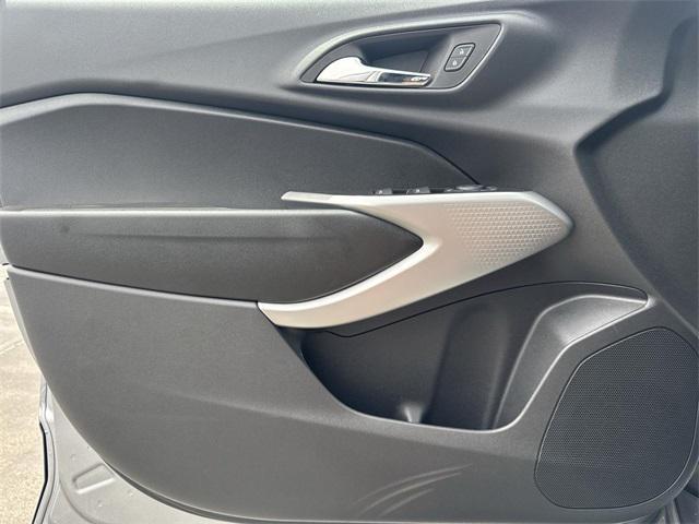 new 2025 Chevrolet Trax car, priced at $21,395