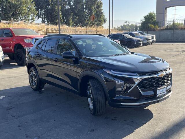 new 2025 Chevrolet Trax car, priced at $23,465