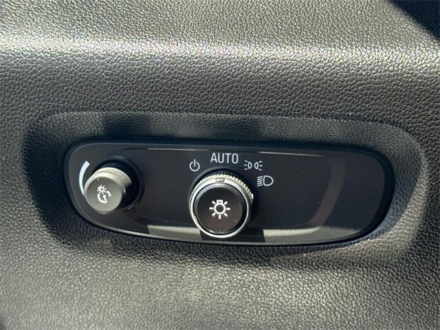 used 2020 Chevrolet Traverse car, priced at $18,551