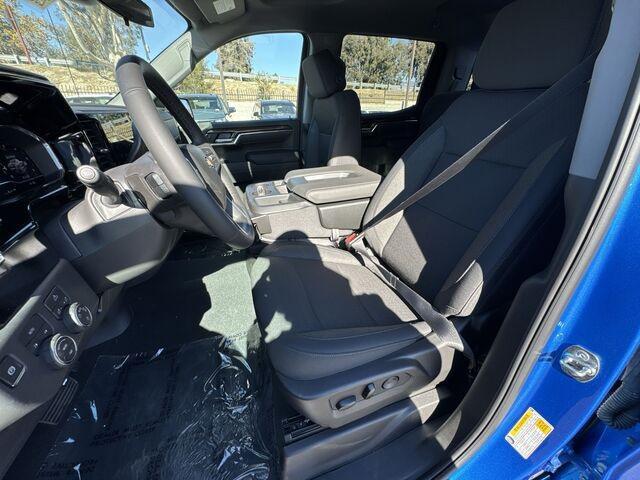 new 2025 Chevrolet Silverado 1500 car, priced at $42,888