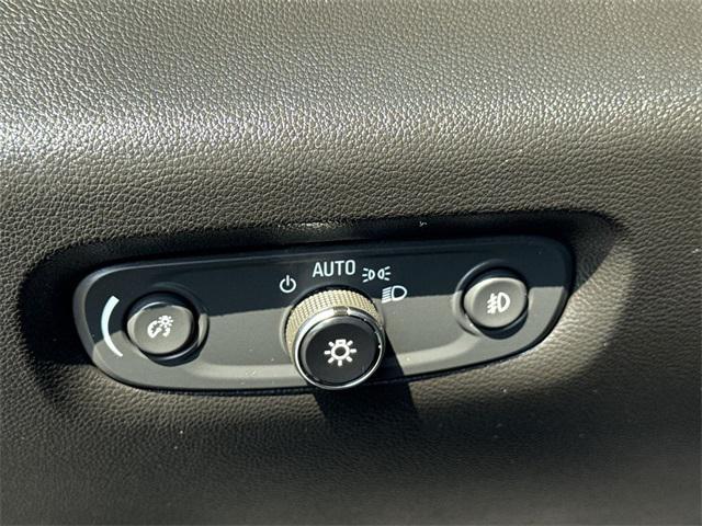 used 2020 Chevrolet Traverse car, priced at $20,342