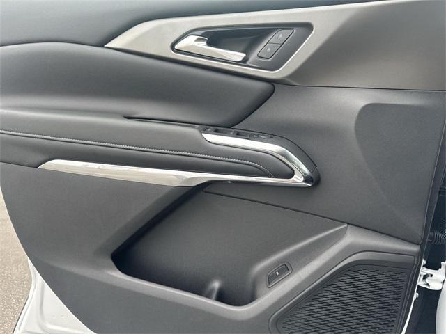 new 2025 Chevrolet Traverse car, priced at $44,740