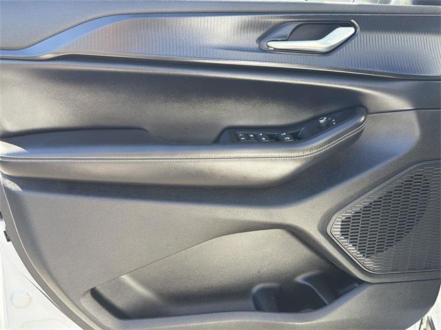 used 2023 Jeep Grand Cherokee L car, priced at $24,992