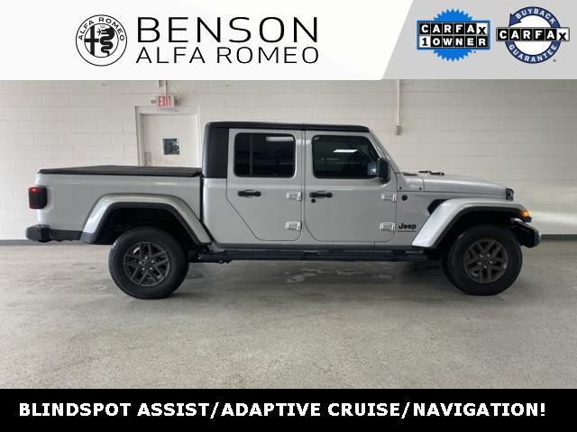 used 2024 Jeep Gladiator car, priced at $41,500