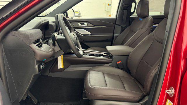 new 2025 Ford Explorer car, priced at $50,461