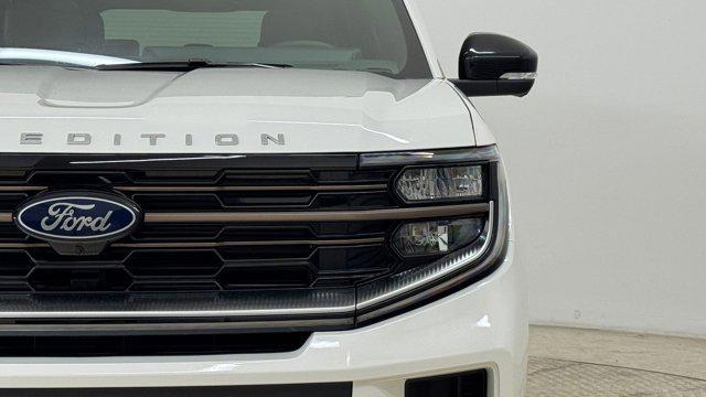 new 2025 Ford Expedition car, priced at $82,601