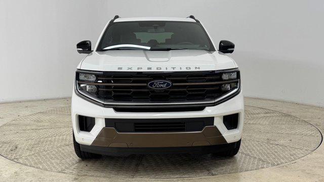 new 2025 Ford Expedition car, priced at $82,601