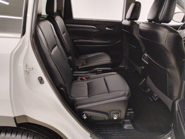 used 2019 Toyota Highlander car, priced at $25,398