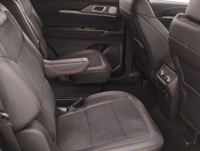 new 2025 Ford Explorer car, priced at $55,621