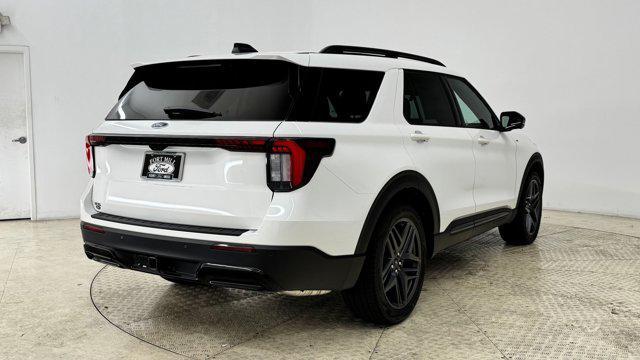 new 2025 Ford Explorer car, priced at $55,282