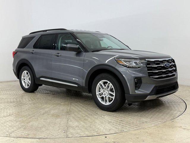 new 2025 Ford Explorer car, priced at $40,471