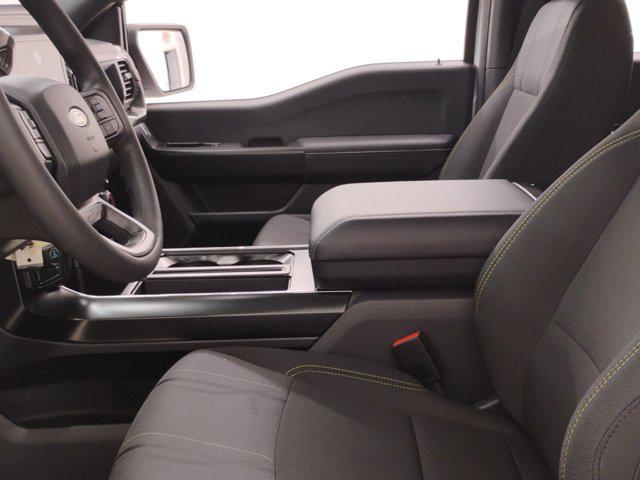 new 2025 Ford F-150 car, priced at $50,992