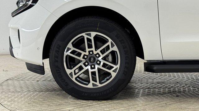 new 2025 Ford Expedition car, priced at $66,471