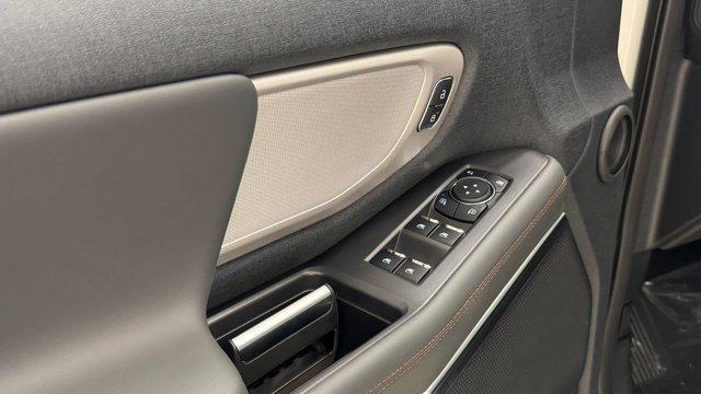 new 2025 Ford Expedition car, priced at $66,471