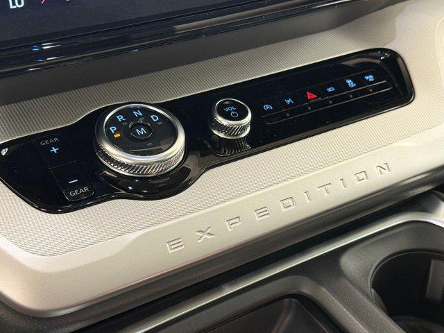 new 2025 Ford Expedition Max car, priced at $68,971