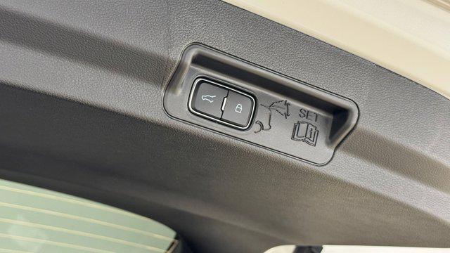 new 2025 Ford Explorer car, priced at $48,931