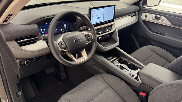 new 2025 Ford Explorer car, priced at $38,761