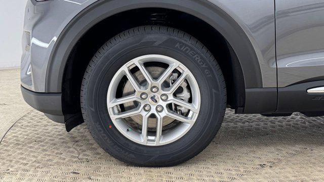 new 2025 Ford Explorer car, priced at $38,761