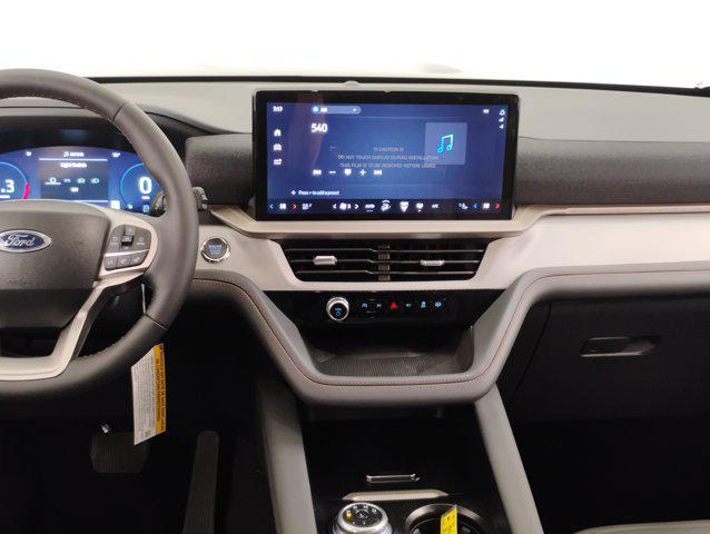 new 2025 Ford Explorer car, priced at $45,305