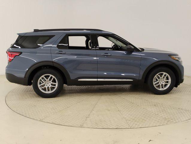 new 2025 Ford Explorer car, priced at $40,992