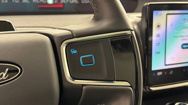 new 2025 Ford Expedition car, priced at $79,881