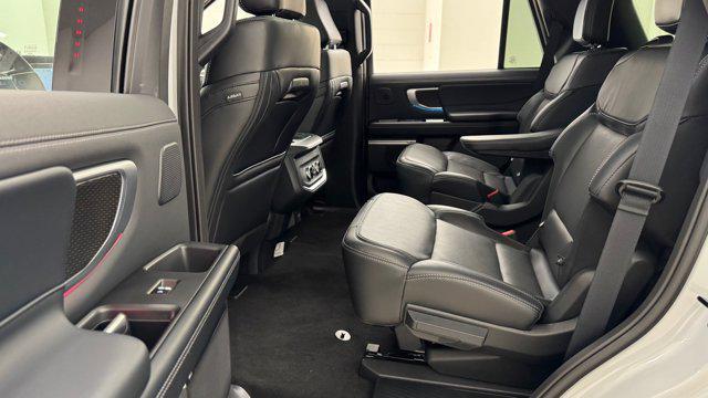 new 2025 Ford Expedition car, priced at $79,881