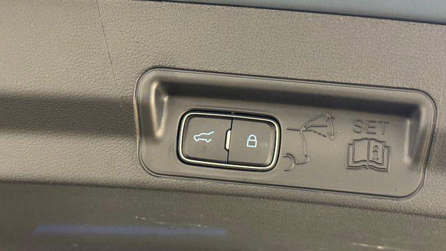 new 2025 Ford Explorer car, priced at $39,773