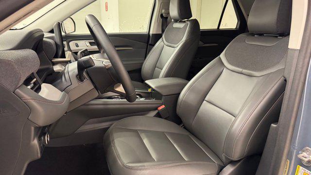 new 2025 Ford Explorer car, priced at $39,773