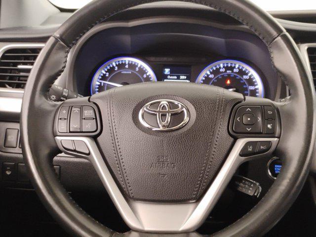 used 2018 Toyota Highlander car, priced at $26,508