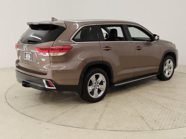 used 2018 Toyota Highlander car, priced at $26,508