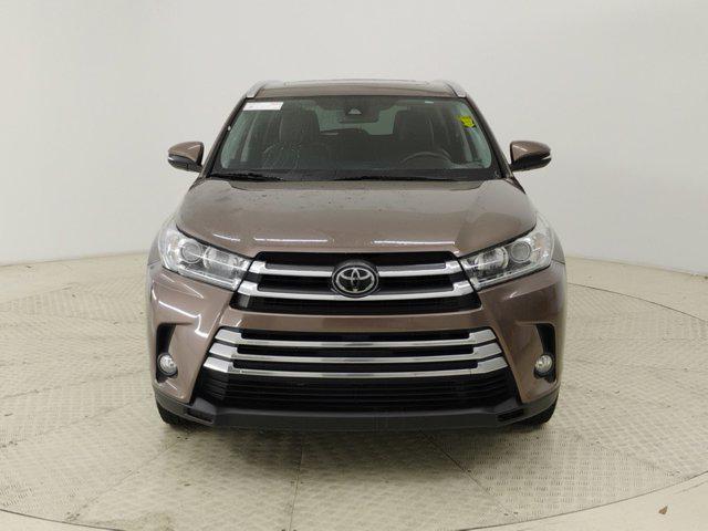 used 2018 Toyota Highlander car, priced at $26,508