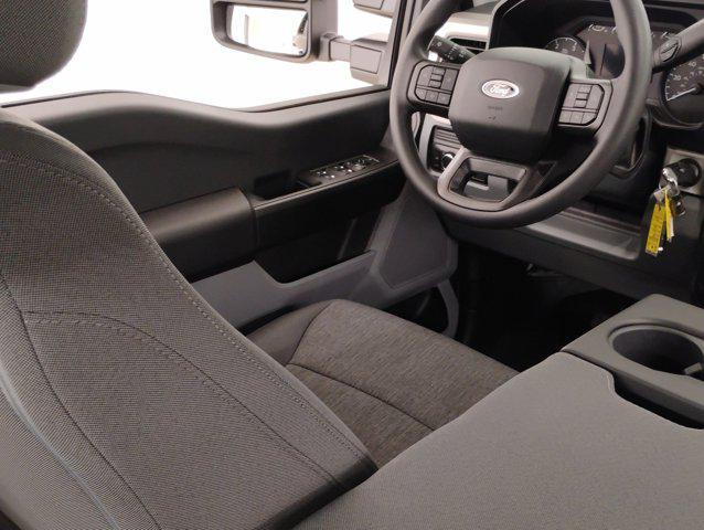 new 2025 Ford F-250 car, priced at $59,992