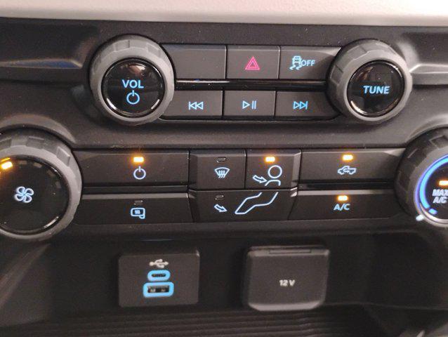new 2025 Ford F-250 car, priced at $59,992