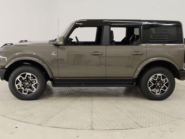 new 2025 Ford Bronco car, priced at $49,992