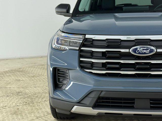 new 2025 Ford Explorer car, priced at $37,351