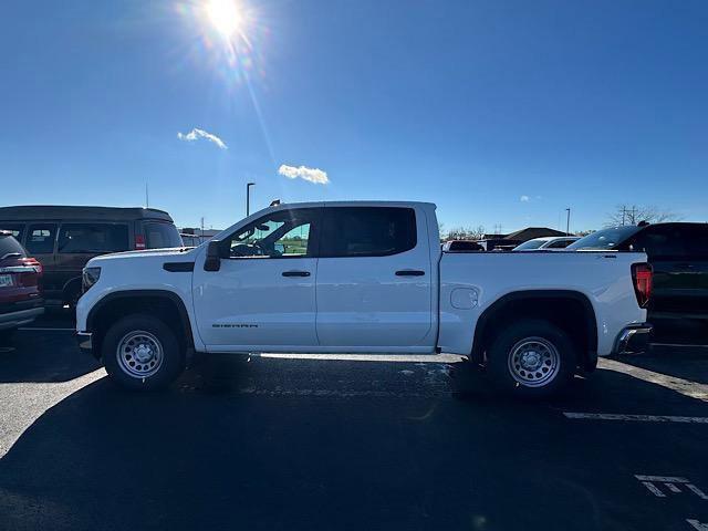 new 2025 GMC Sierra 1500 car, priced at $52,013