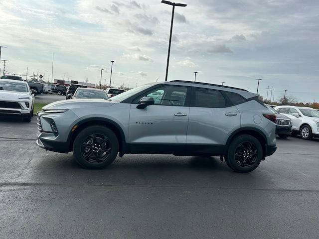 new 2025 Chevrolet Blazer car, priced at $39,913