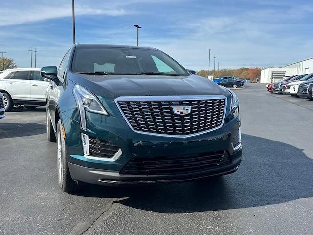 new 2025 Cadillac XT5 car, priced at $45,710