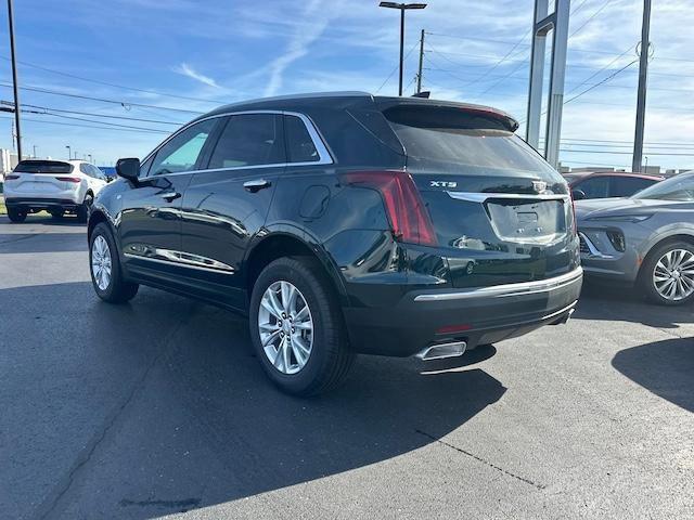 new 2025 Cadillac XT5 car, priced at $45,710