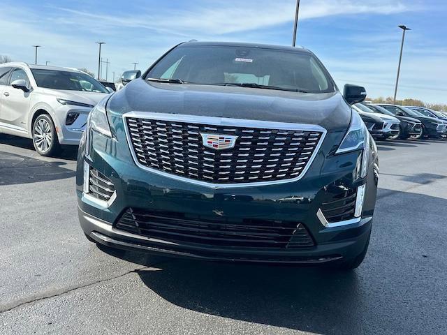 new 2025 Cadillac XT5 car, priced at $45,710