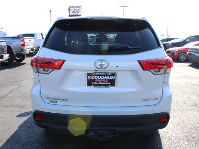 used 2019 Toyota Highlander car, priced at $25,985