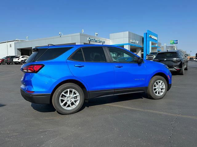 new 2024 Chevrolet Equinox car, priced at $30,425