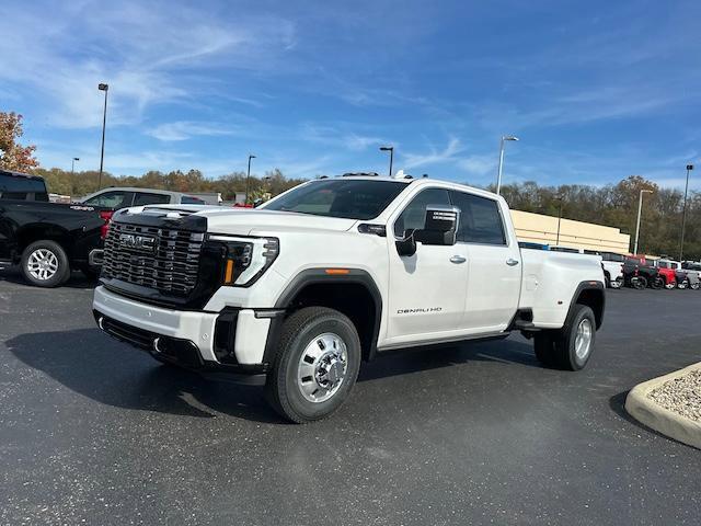 new 2025 GMC Sierra 3500 car, priced at $103,660