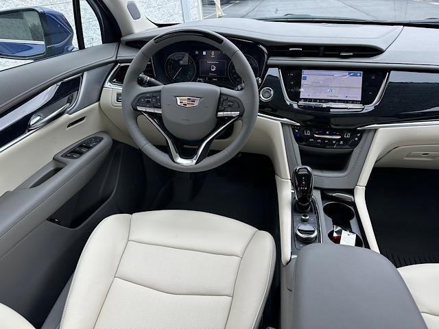 new 2025 Cadillac XT6 car, priced at $68,080