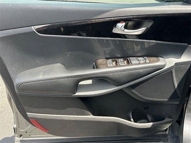 used 2016 Kia Sorento car, priced at $13,790