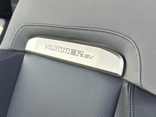 new 2025 GMC HUMMER EV Pickup car, priced at $103,899