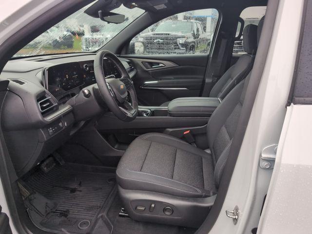 new 2026 Chevrolet Traverse car, priced at $42,638