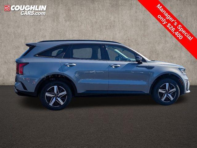 used 2023 Kia Sorento car, priced at $26,400